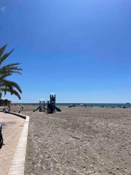 Apartment Con Preciosas Vistas A Pie De Playa